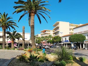 23838373-Ferienhaus-8-Cavalaire-sur-Mer-300x225-5