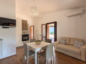 23914524-Ferienhaus-4-Cefalù-300x225-2