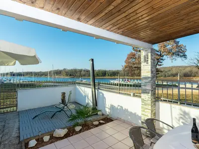 Ferienhaus für 4 Personen (40 m²) in Červar-porat 1/10
