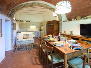 24048270-Ferienhaus-8-Cetona-300x225-4