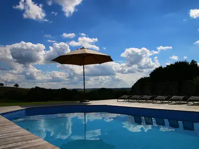 PoolOfHouse