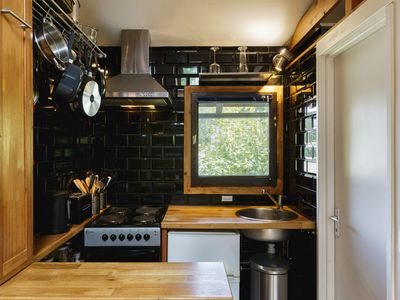 Moderne Küche offen zum Wohnzimmer