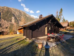 Chalet mit Garten