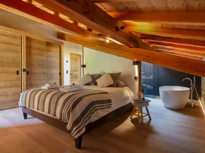 Hauptschlafzimmer mit eigenem Bad