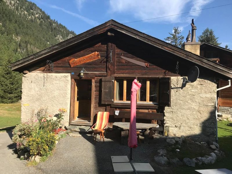 23346695-Ferienhaus-8-Champex-800x600-0