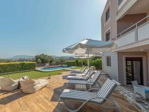 23984377-Ferienhaus-8-Chania-300x225-5