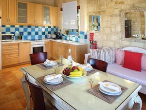 23444917-Ferienhaus-6-Chania-300x225-4