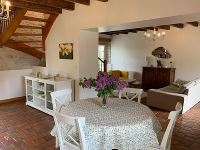 DiningRoom