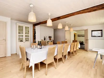 DiningRoom