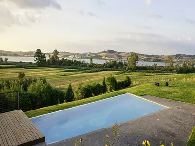 PoolOfHouse
