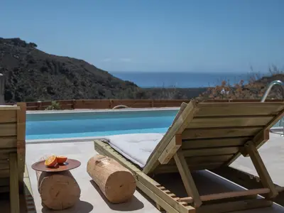 PoolOfHouse