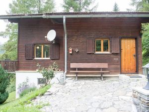 23492307-Ferienhaus-8-Churwalden-300x225-3