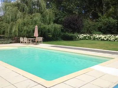 PoolOfHouse