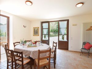 23743537-Ferienhaus-18-Cingoli-300x225-2