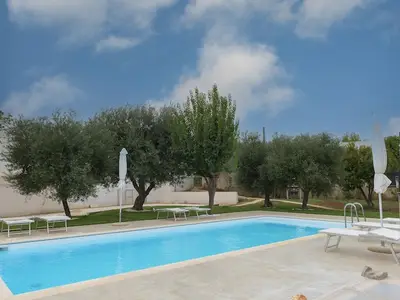 PoolOfHouse