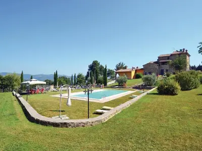 PoolOfHouse