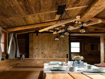 DiningRoom