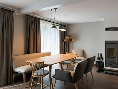 DiningRoom