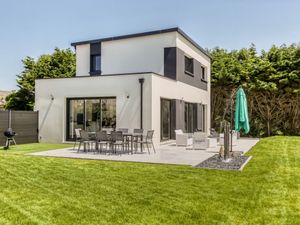 23856597-Ferienhaus-8-Cléder-300x225-1