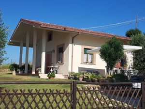 23053467-Ferienhaus-5-Colonnella-300x225-2