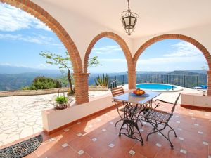 23473100-Ferienhaus-7-Comares-300x225-3