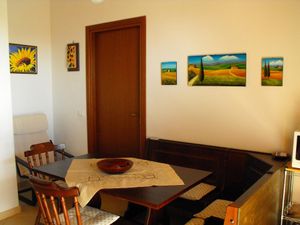 23046543-Ferienhaus-4-Contignano-300x225-1