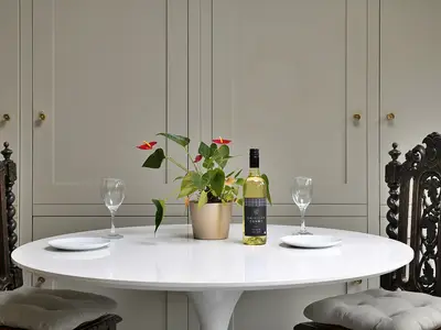 DiningRoom