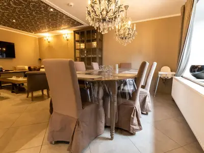 DiningRoom