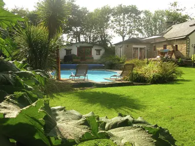PoolOfHouse