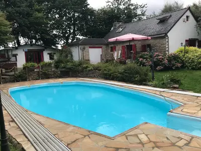 PoolOfHouse