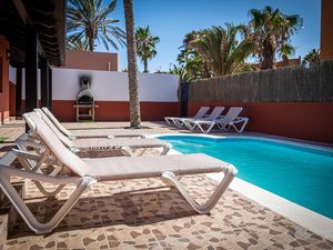 23393537-Ferienhaus-6-Corralejo-300x225-2