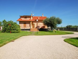 23751960-Ferienhaus-7-Corridonia-300x225-1