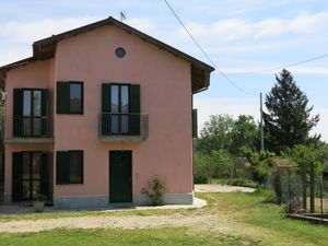 23867552-Ferienhaus-5-Cortiglione-300x225-2