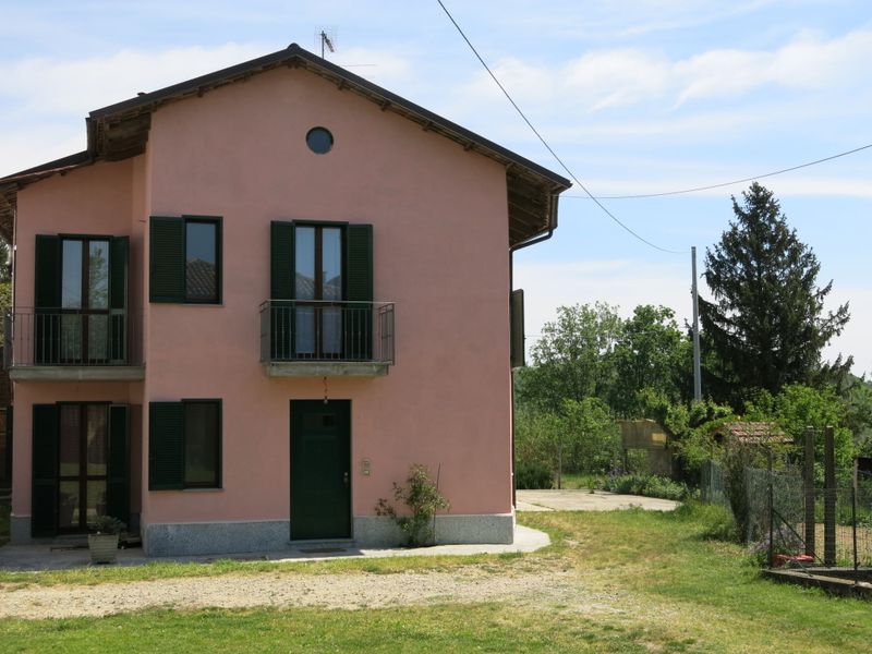 23867552-Ferienhaus-5-Cortiglione-800x600-2