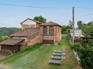 23867552-Ferienhaus-5-Cortiglione-300x225-3