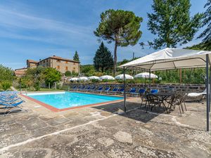 Ferienhaus für 20 Personen (400 m²) ab 204 € in Cortona