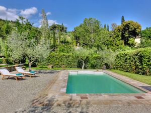 18086714-Ferienhaus-8-Cortona-300x225-3