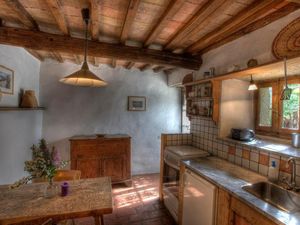 19068283-Ferienhaus-16-Cortona-300x225-5