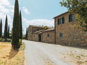 19351496-Ferienhaus-4-Cortona-300x225-4