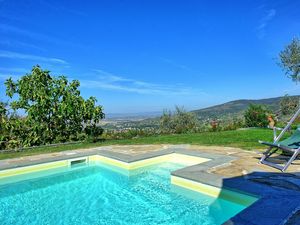 23894564-Ferienhaus-12-Cortona-300x225-4