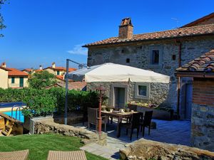 23894682-Ferienhaus-6-Cortona-300x225-3