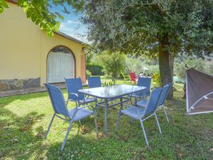 23767289-Ferienhaus-8-Cortona-300x225-5