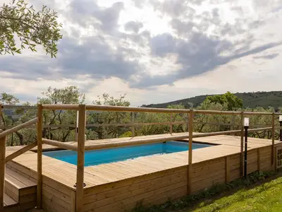 PoolOfHouse