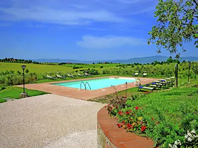 PoolOfHouse