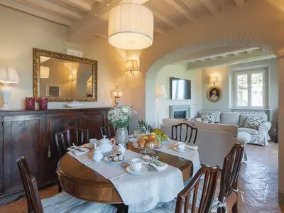 DiningRoom