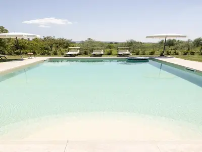PoolOfHouse