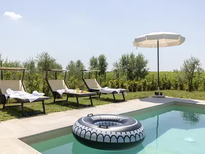 PoolOfHouse