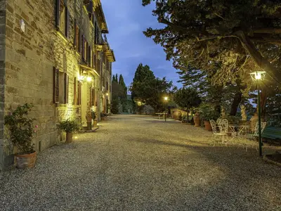 Ferienhaus für 8 Personen (300 m²) in Cortona 8/10