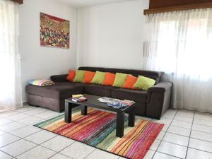 23344480-Ferienhaus-8-Corzoneso-300x225-4