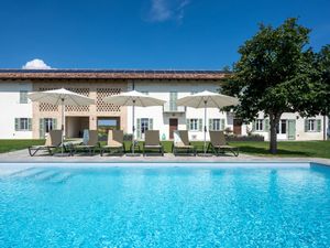 Ferienhaus für 12 Personen (370 m²) in Costigliole D'Asti